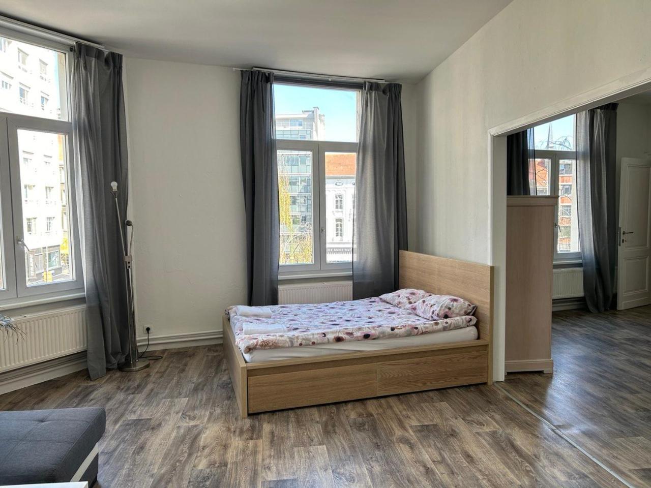 Spacious Antwerp Exterior photo